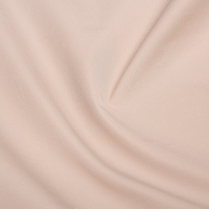 Hvordan beklæder du en kjole: Trin-for-trin guide med vævede stofspidser